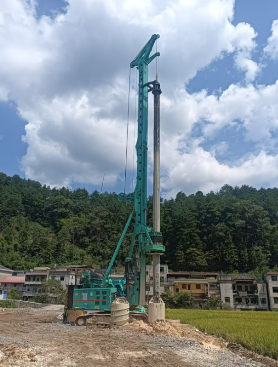 逆勢而上，上海金泰大型旋挖鉆機憑實力破局基建寒冬